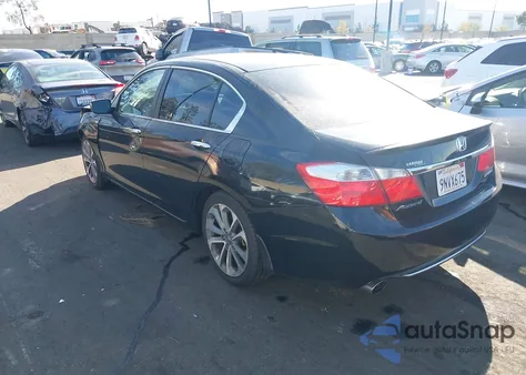 2015 Honda Accord Sport z USA, uszkodzony, nr VIN 1HGCR2F54FA142017